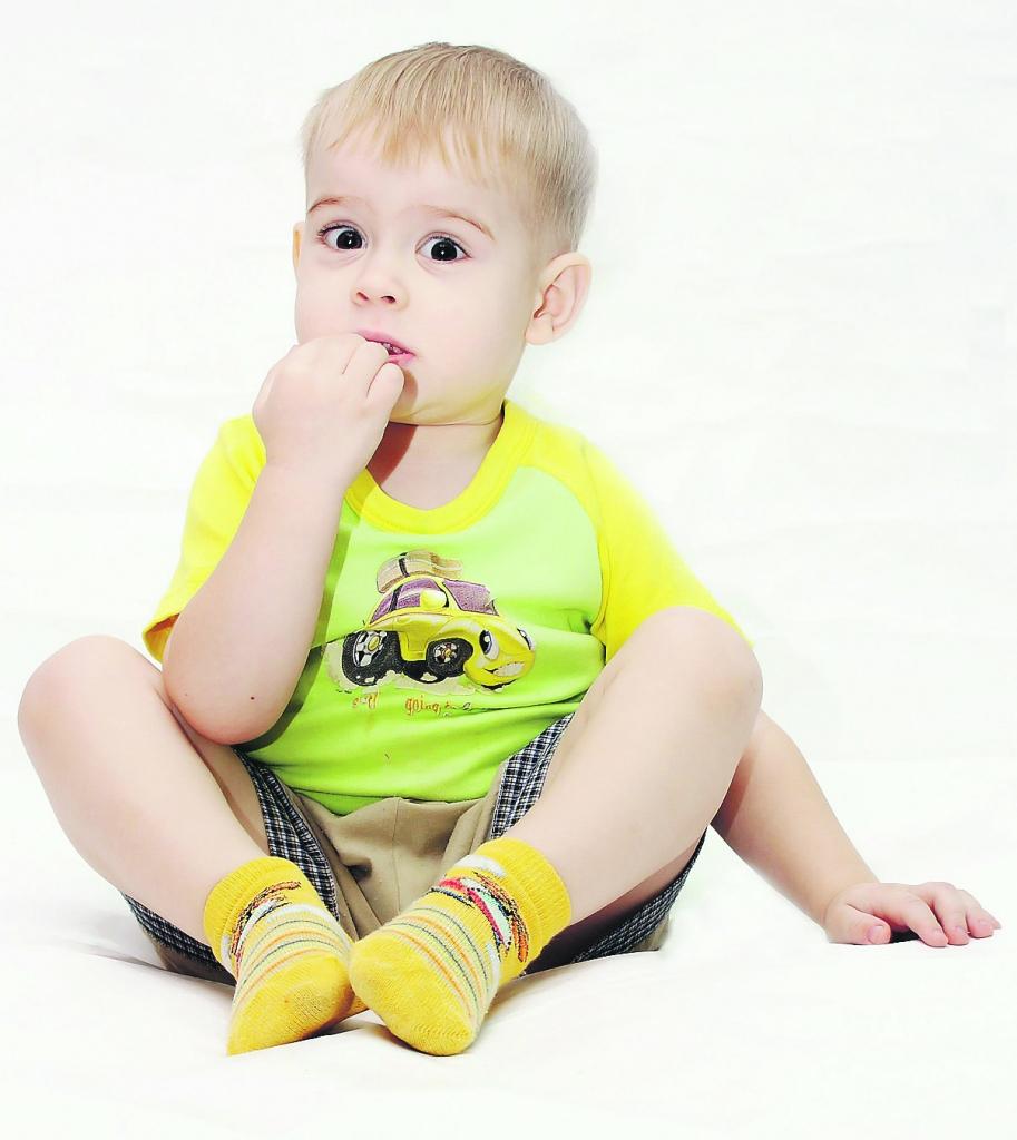 Vidēji 20–30 procenti bērnu grauž nagus.   
Autors: NO WORDPRESS.COM