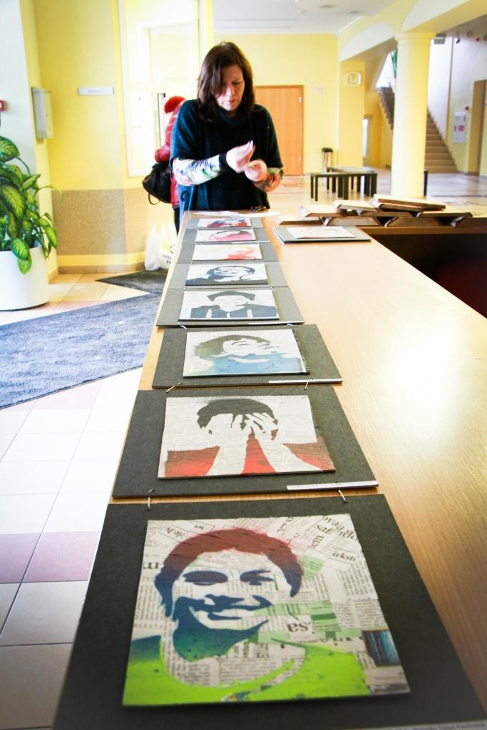 Mākslas skolas audzēkņi kopā ar saviem skolotājiem, tostarp arī Daigu Kaufmani, radot mākslas darbus, avīzēm piešķīra otru dzīvi. 
Autors: Sandra Dikmane