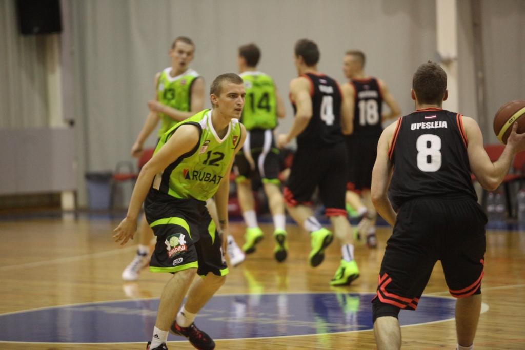 Viens no komandas līderiem ir Kārlis Mediss (nr. 12), kura kontā ir visvairāk piespēļu. 
Autors: no arhīva