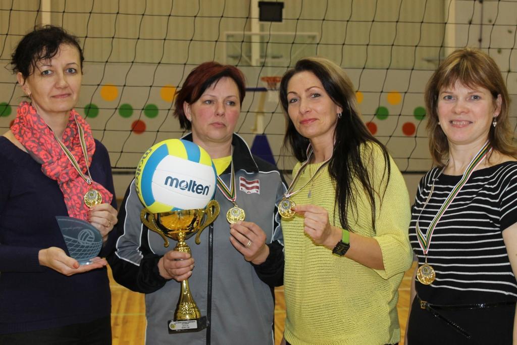 Šīssezonas čempiones pēc vairāku gadu pārtraukuma - Gulbenes dāmas.
Autors: organizatoru foto