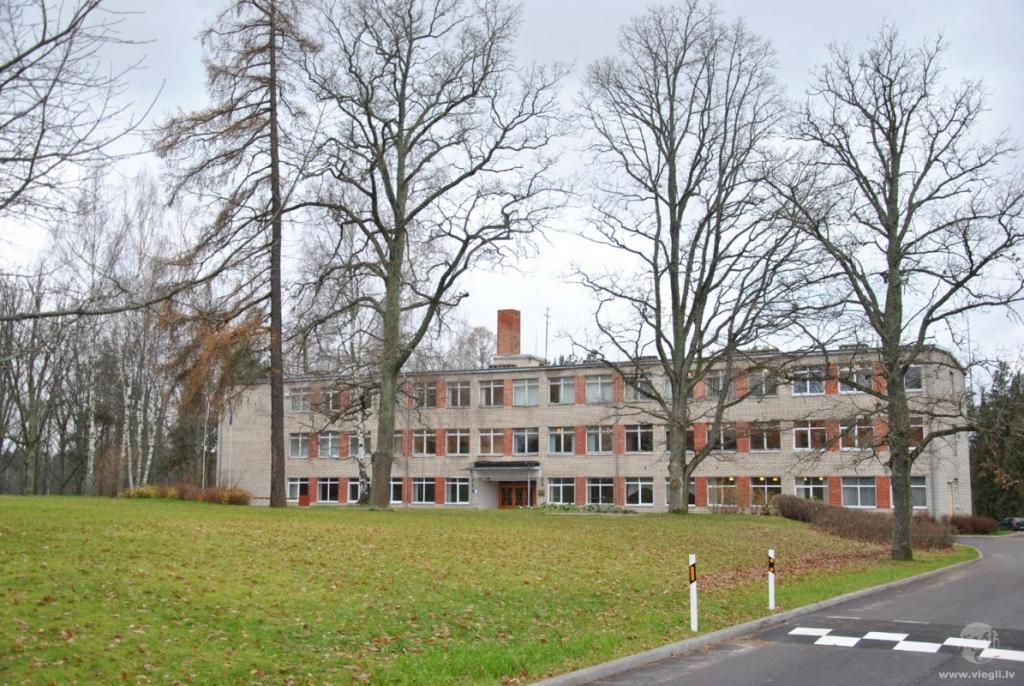 Smiltenes tehnikums.
Autors: no arhīva