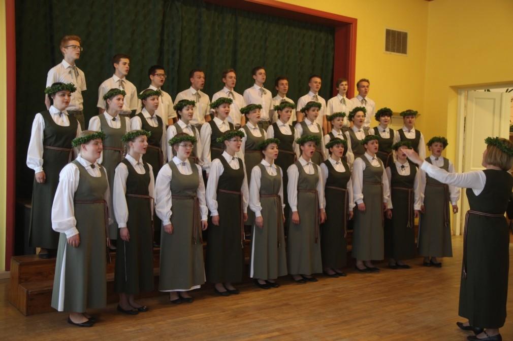 Gulbenes novada valsts ģimnāzijas jauktais koris 