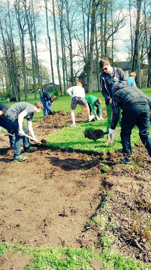Autors: Gulbenes novada valsts ģimnāzijas pašpārvalde