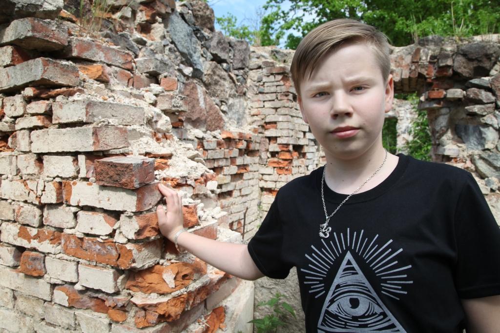 Kristiāns Dzerkaļs ne tikai labi mācās, bet viņam ir arī interesantas aizraušanās. Vasara solās būt piedzīvojumiem bagāta. 
Autors: Gatis Bogdanovs