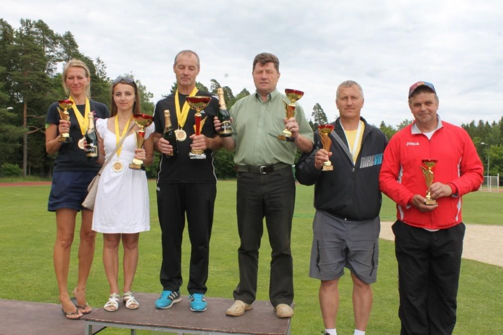 Novada vieglatlētikas čempionātā par uzvarētājiem kļuva Beļavas pagasta komanda (organizators Voldemārs Mezītis), ar iegūtiem 13 punktiem. 
Autors: Ziedonis Lazdiņš