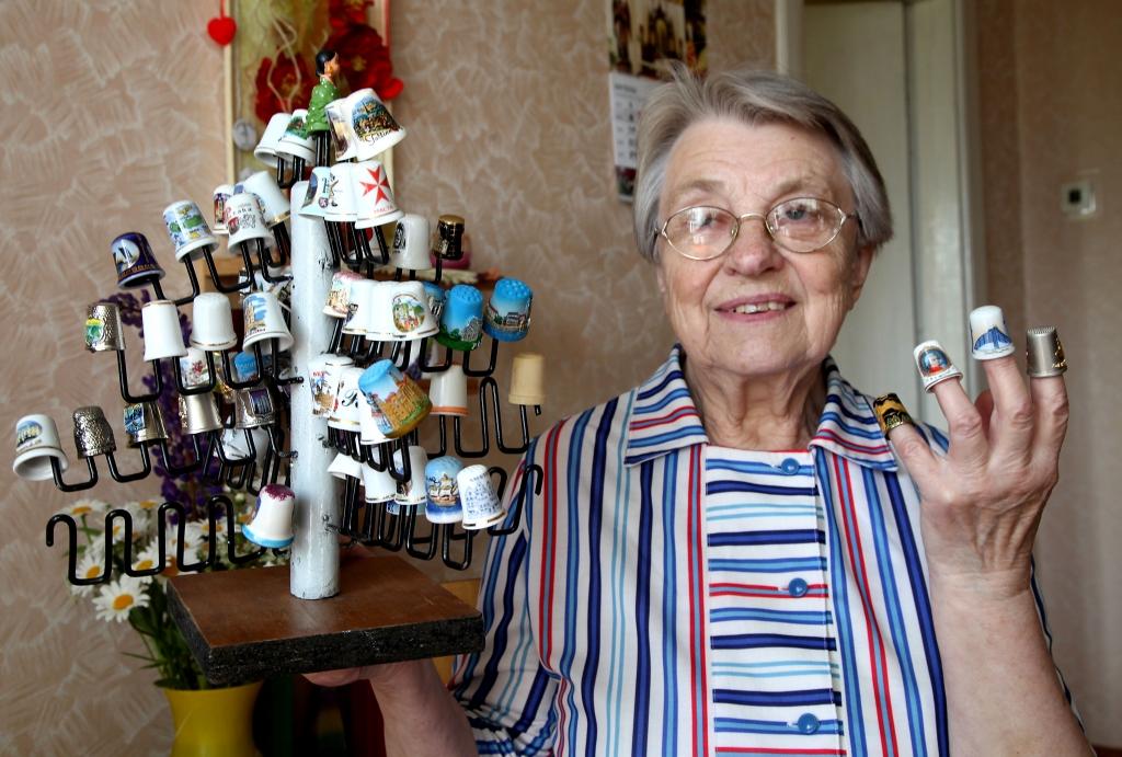 Mīlēt pasauli, redzēt to visās krāsās var arī nekur tālu nedodoties projām no savām mājām un Latvijas. Vita Niedra ir atradusi vaļasprieku, kas ļauj paplašināt redzesloku un ceļot neklātienē. 	
Autors: Gatis Bogdanovs