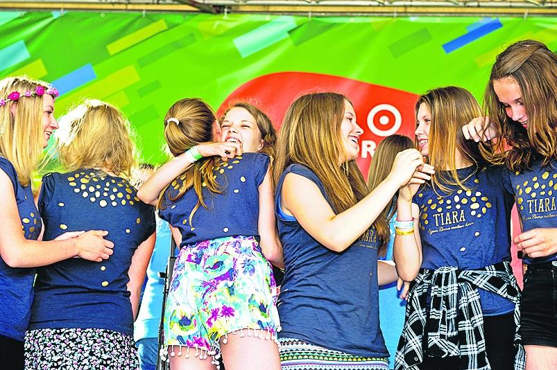 Koru cīņās uzvarēja muzikāli izglītotākie – Rīgas Doma kora skolas koris.

Autors: Raitis Puriņš 