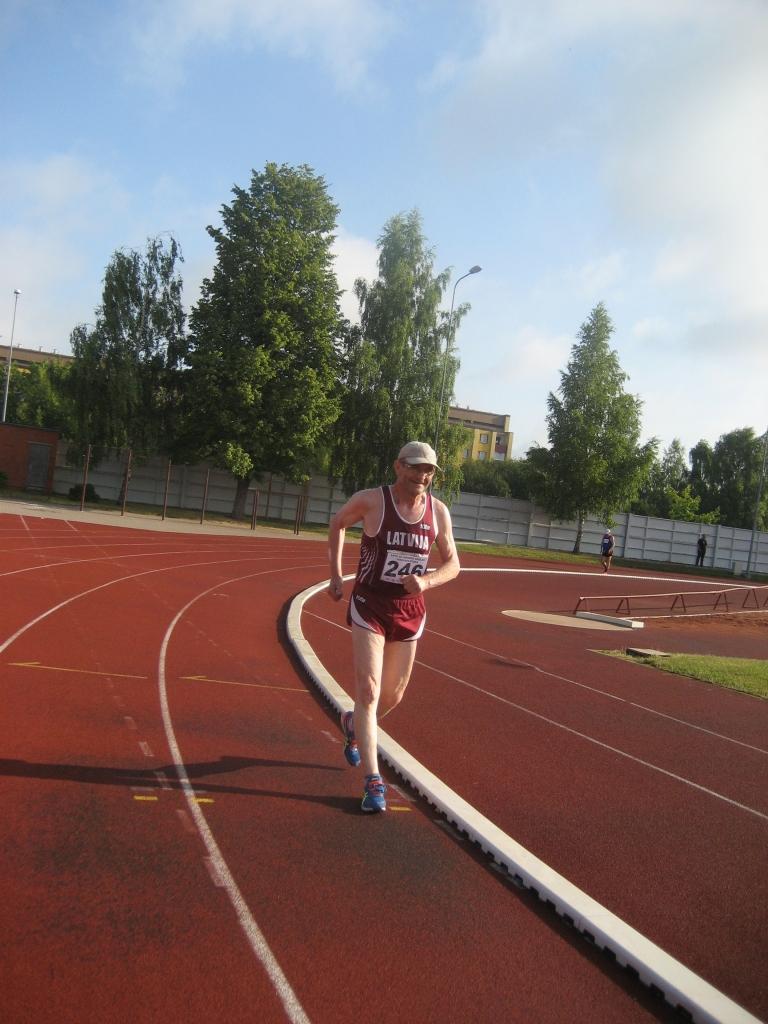 Kā katru gadu arī šoreiz veterānu sporta spēlēs piedalās Guntis Balodis. Arī šoreiz viņam vairākas godalgas. 
Autors: Diāna Odumiņa