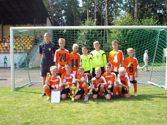 Kārtējo pārliecinošo uzvaru izcīnīja Gulbenes futbolisti (treneris Dainis Tašiņš).
Autors: no personiskā arhīva