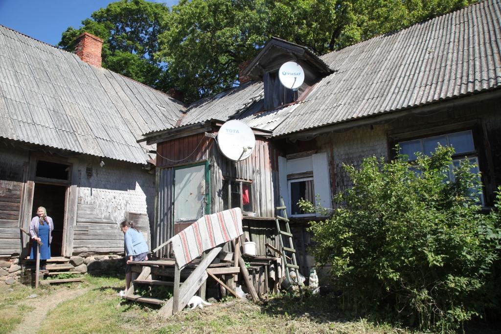 “Mācītājmuiža”, kas atrodas Stradu pagastā, ir Gulbenes evaņģēliski luteriskās baznīcas draudzes īpašums. Ēkā dzīvo astoņas ģimenes. Šobrīd draudze ir uzsākusi savstarpējas diskusijas par šīs ēkas tālāku nākotni. 	
Autors: Gatis Bogdanovs 