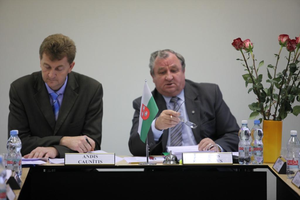 Autors: no Dzirksteles arhīva