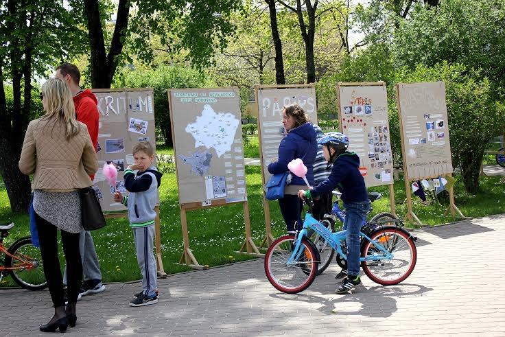 Autors: no biedrības 