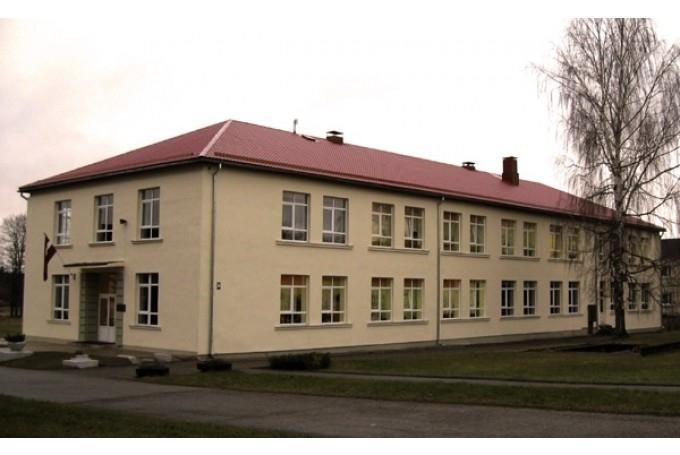 Lejasciema vidusskolas direktore Ineta Maltavniece satraukumu par 10.klases atvēršanu nākamajā mācību gadā nepauž.
Autors: no arhīva