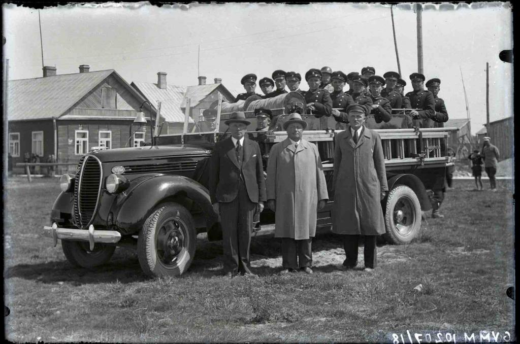 Alberta Lēzera fotogrāfijās atspoguļoti cilvēki dažādos pasākumos, kā arī organizācijās.
Autors: no GNVMM arhīva