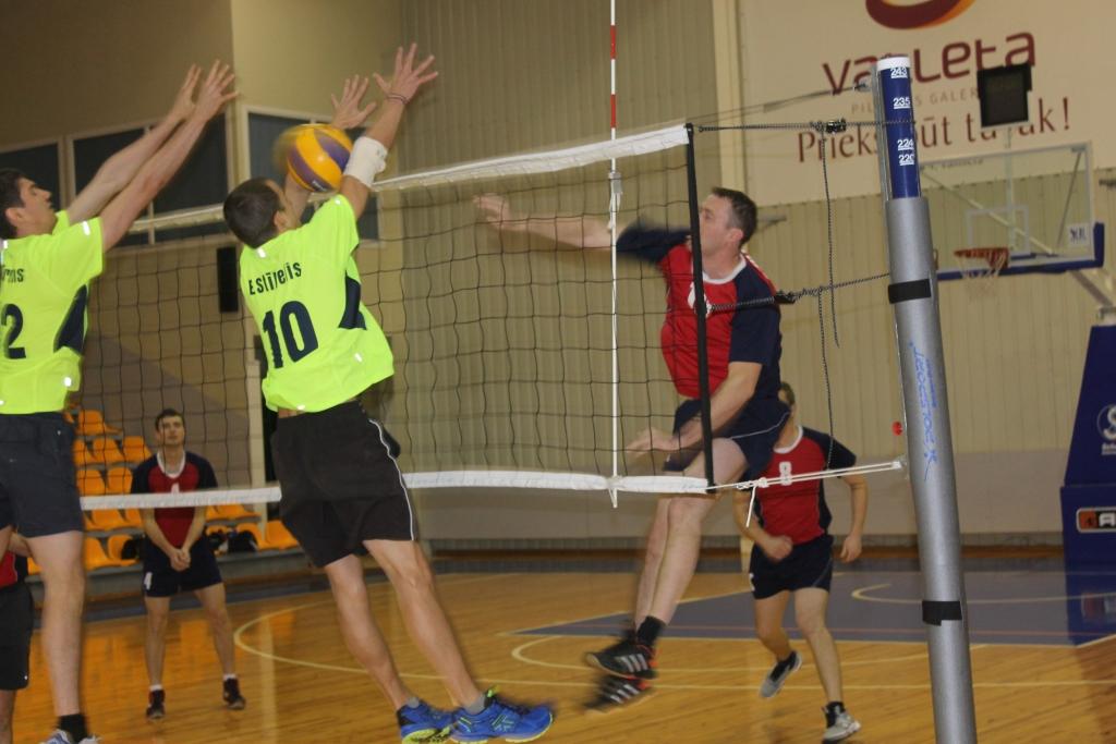 Trīs uzvaras guva Gulbenes vīriešu komanda. 	
Autors: Ziedonis Lazdiņš