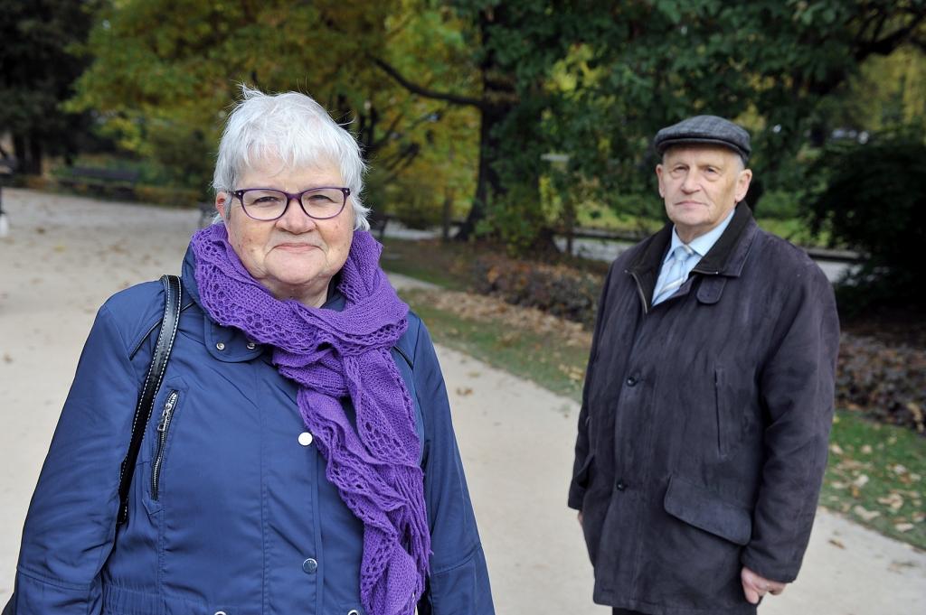 Rīgas Tehniskās universitātes (RTU) profesore, Vides aizsardzības un siltuma sistēmu institūta direktore Dagnija Blumberga un RTU profesors Mārtiņš Gedrovičs uzsver, ka jārunā ne tikai par kurināmā cenu, bet arī par to, cik maksā viena saražotā siltumenerģijas vienība. Līdz ar to līdztekus kurināmajam svarīga ir arī apkures katlu izvēle. 
Autors: KRISTAPS KALNS (“DIENAS MEDIJI”)