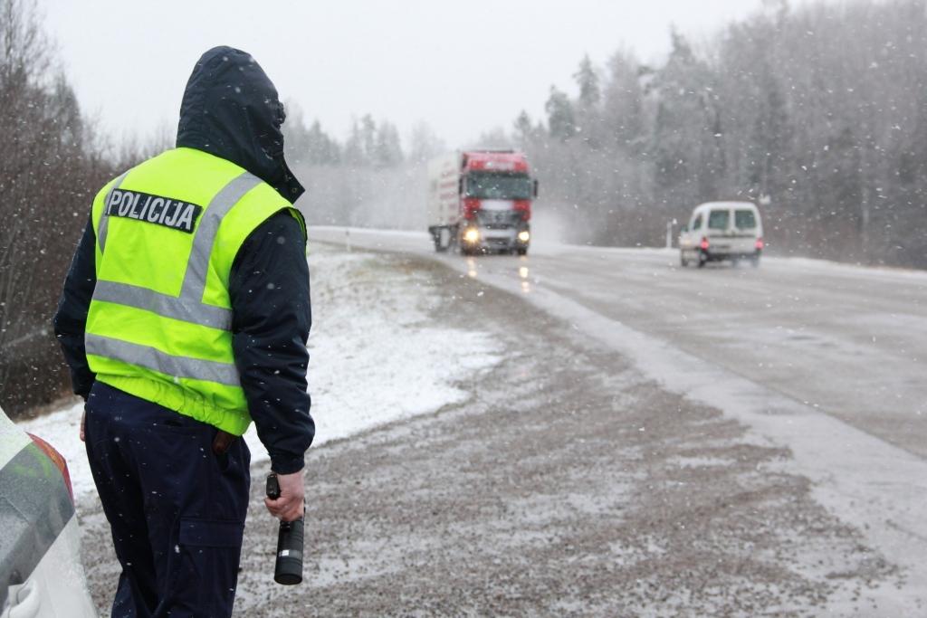 Policija aicina šoferus rūpēties par savu un pasažieru drošību un nebūt pārgalvīgiem. 
Autors: no Dzirksteles arhīva