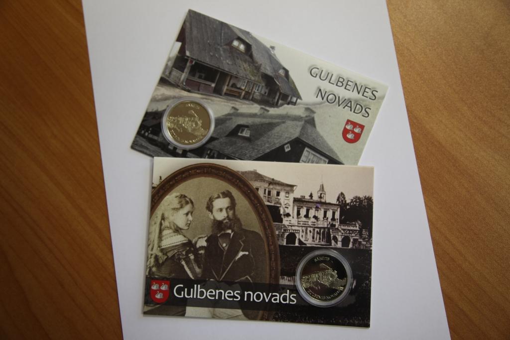 Suvenīrmonētas nav nauda, lai arī vizuāli tai līdzinās. Jāapbēdina tie interesenti, kuri gribētu iegūt šīs monētas savā īpašumā. Nopirkt tās nav iespējams, var vienīgi saņemt dāvanā no Gulbenes novada domes. 
Autors: Gatis Bogdanovs