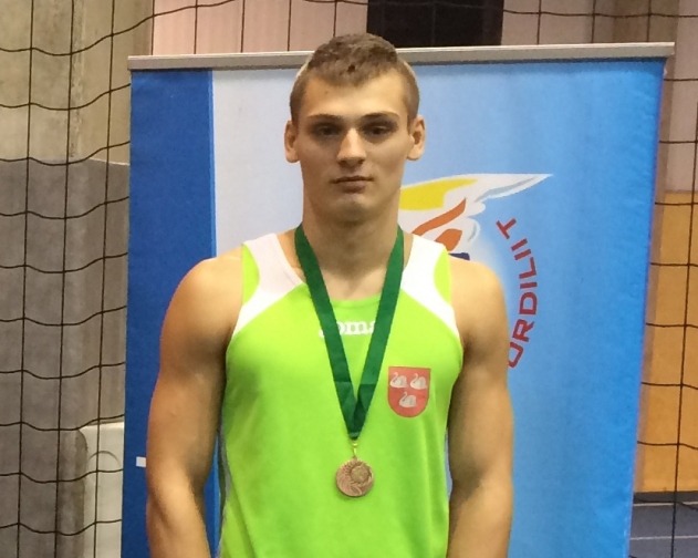 Jānis Skangalis 300 metru skrējienā izcīnīja 3.vietu.
Autors: no personiskā arhīva