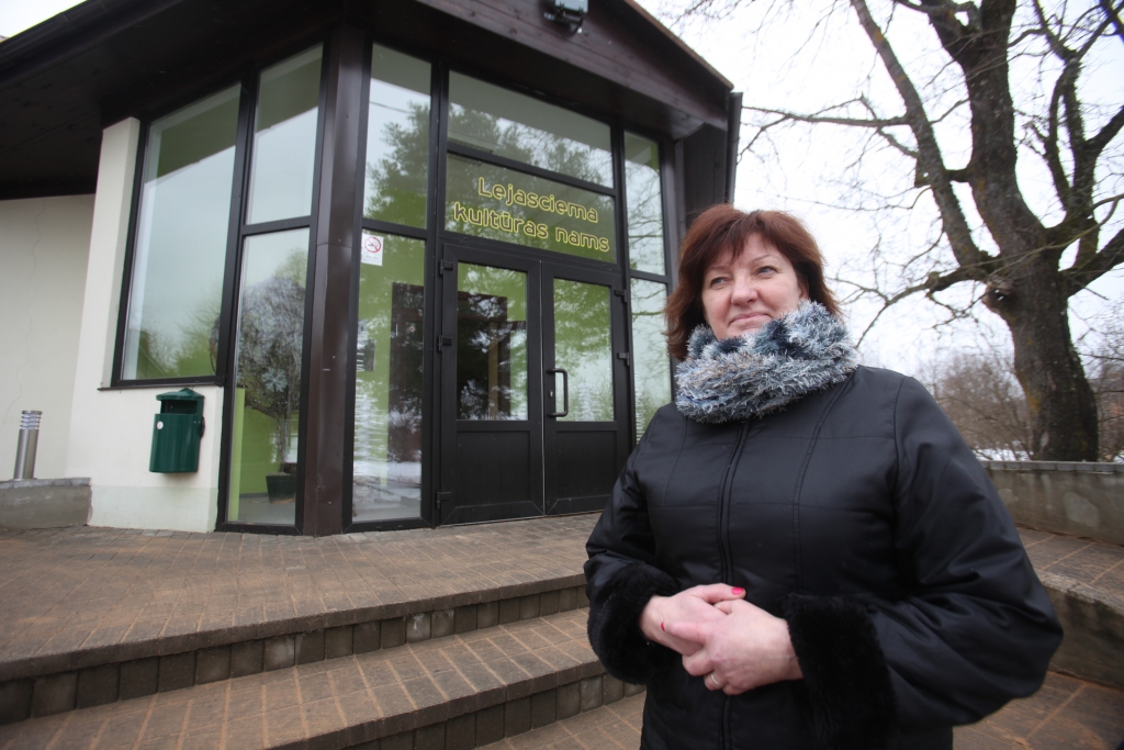 “Lai ir vairāk vēlēšanos. Jo vairāk cilvēkam dzīvē vēlēšanos, jo ilgāka dzīve,” uzskata Lejasciema pagasta kultūras nama vadītāja Rita Gargažina.  	
Autors: Gatis Bogdanovs