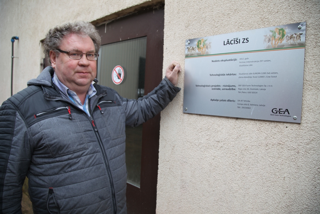 Galgauskas pagasta zemnieku saimniecības “Lācīši” saimnieks Stanislavs Gžibovskis, kurš savā saimniecībā jau ilgāku laiku attīstījis gan graudkopības, gan piena lopkopības nozari, atzīst, ka zemo piena cenu dēļ pāriet tikai uz graudkopību viņam nebūtu iespējams, jo 2012.gadā, saņemot Eiropas fondu līdzekļus modernas slaucamo govju novietnes izbūvei, viņam piecus gadus ir jāievēro atbalsta piešķiršanas nosacījumi.	
Autors: Gatis Bogdanovs