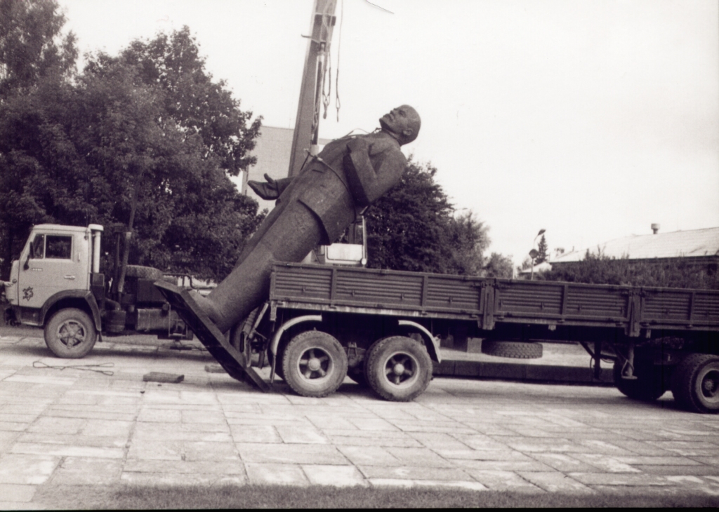 Ļeņina pieminekļa demontāža 1991.gada 22.augustā. 	
Autors: no GVMM arhīva