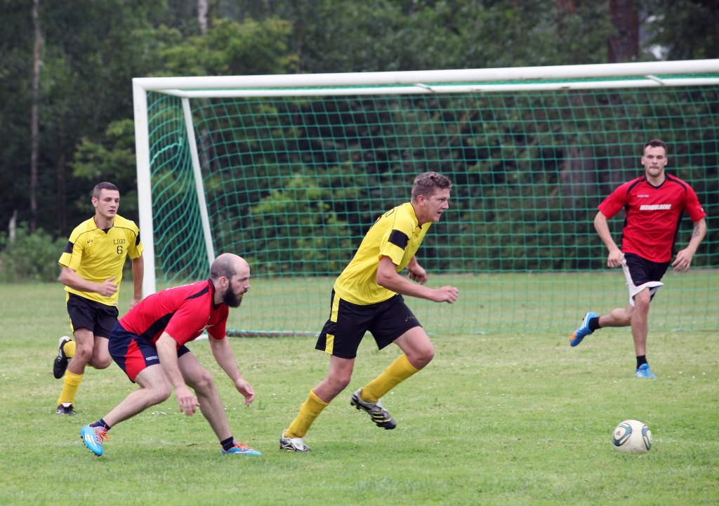 Jaungulbeniešiem pārliecinoša uzvara pār Līgo - 4:0. 	
Autors: Gatis Bogdanovs