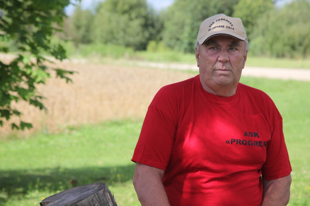 “Viņš mūs noliek pie vietas. Sportā kaut ko sasniegt var tikai tad, ja ir disciplīna,” treneri Gunāru Pāvuliņu raksturo viņa audzēkne Kristīne Andrejeva. 
Autors: Gatis Bogdanovs