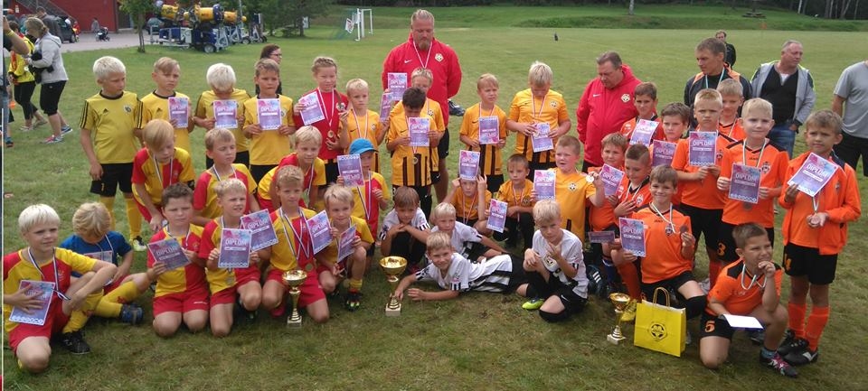 U-9 grupas komandas pēc apbalvošanas 	
Autors:  no privātā arhīva