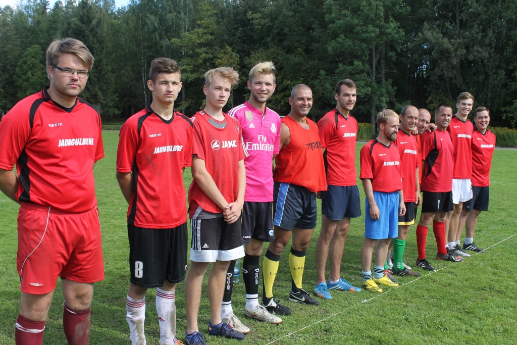 Jaungulbeniešiem - zelts, spraigā cīņā viņi kļuva par čempioniem 2.līgā. 	
Autors: Ziedonis Lazdiņš