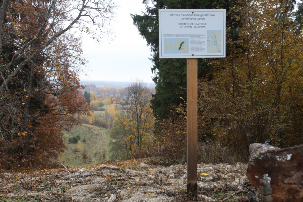 No Kārtenes pilskalna, kas atrodas Beļavas pagastā, uz visām pusēm paveras skaistas ainavas.  
Autors: no “Dzirksteles” arhīva