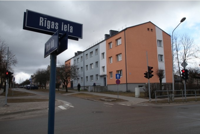 Autors: no Dzirksteles arhīva