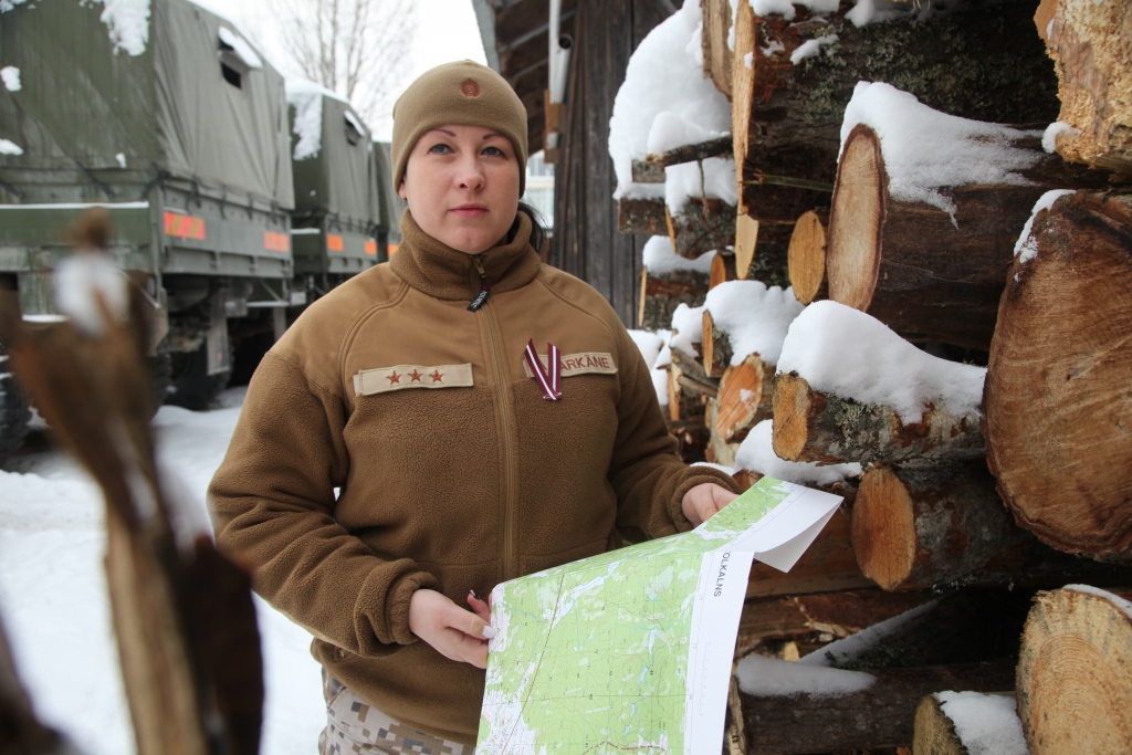 Zemessardzes 25. kājnieku bataljona virsniece kapteine Aija Barkāne atzīst, ka vairāk jūtas kā “Lāčplēša” Laimdota, nevis Spīdola. 
Autors: Gatis Bogdanovs