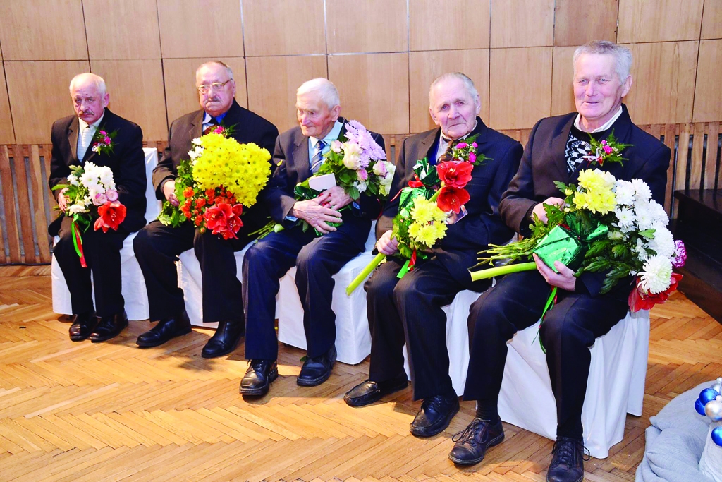 Lizuma pagasta dižjubilāri (no kreisās) Gunārs Biksāns, Dainis Cimdiņš, Ilmārs Grasis, Arnolds Sausais un Jānis Aigars. 
Autors: no personiskā arhīva