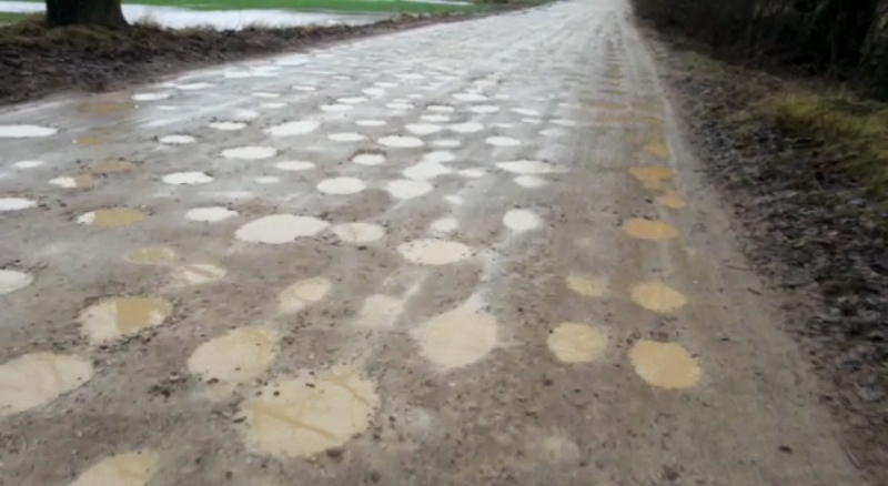 Tāds izskatījās ceļš uz Daukstēm 27.decembrī. 	
Autors: Reinis Harju