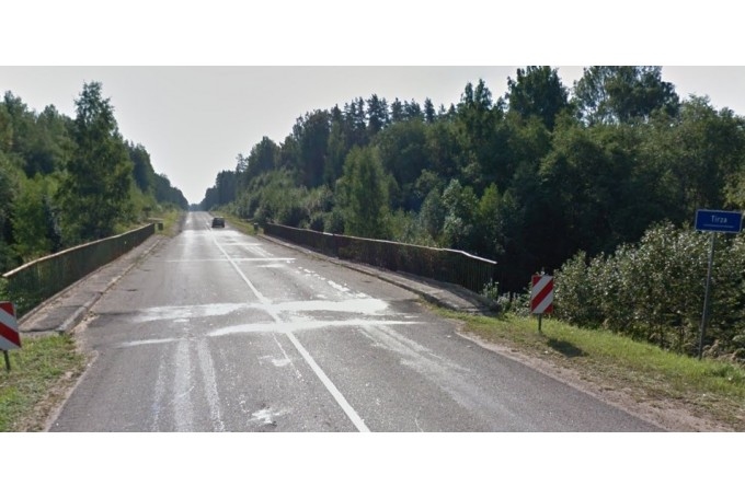 Autors: no interneta