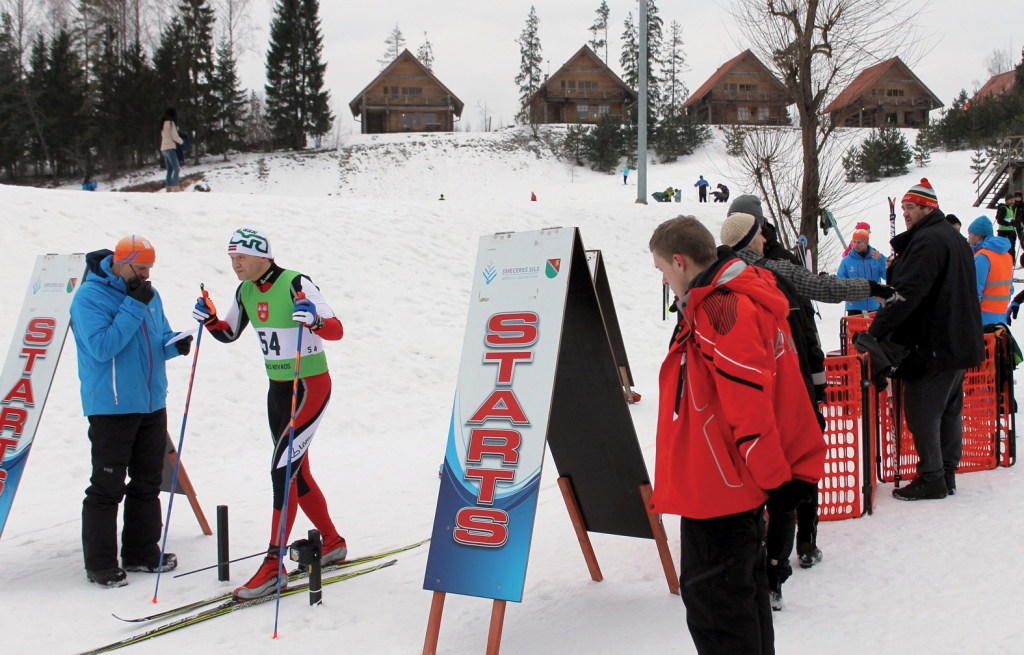 Madonas novada Smeceres sila slēpošanas trasē dodas Ainis Kanaviņš (Beļava), kurš klasiskajā stilā sprintā izcīnīja zelta medaļu. 
Autors: Gatis Bogdanovs