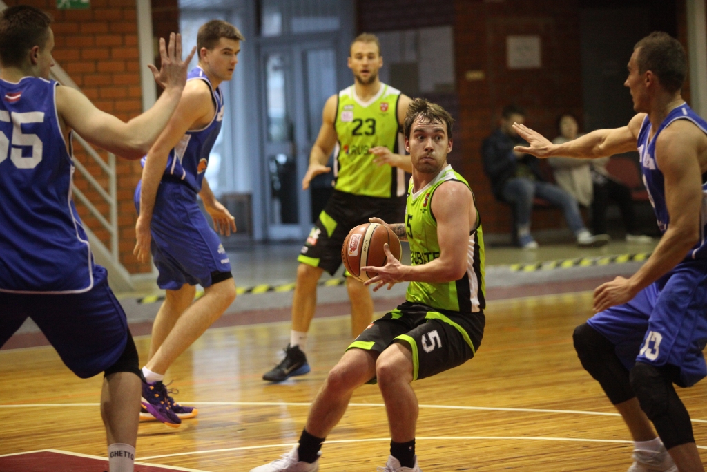 “Buku” komanda sagaidījusi sastāva papildinājumu, komandai pievienojies amerikāņu saspēles vadītajs Michael Panaggio (attēlā) un aizsargs Guntars Dīķis.  
Autors: Gatis Bogdanovs