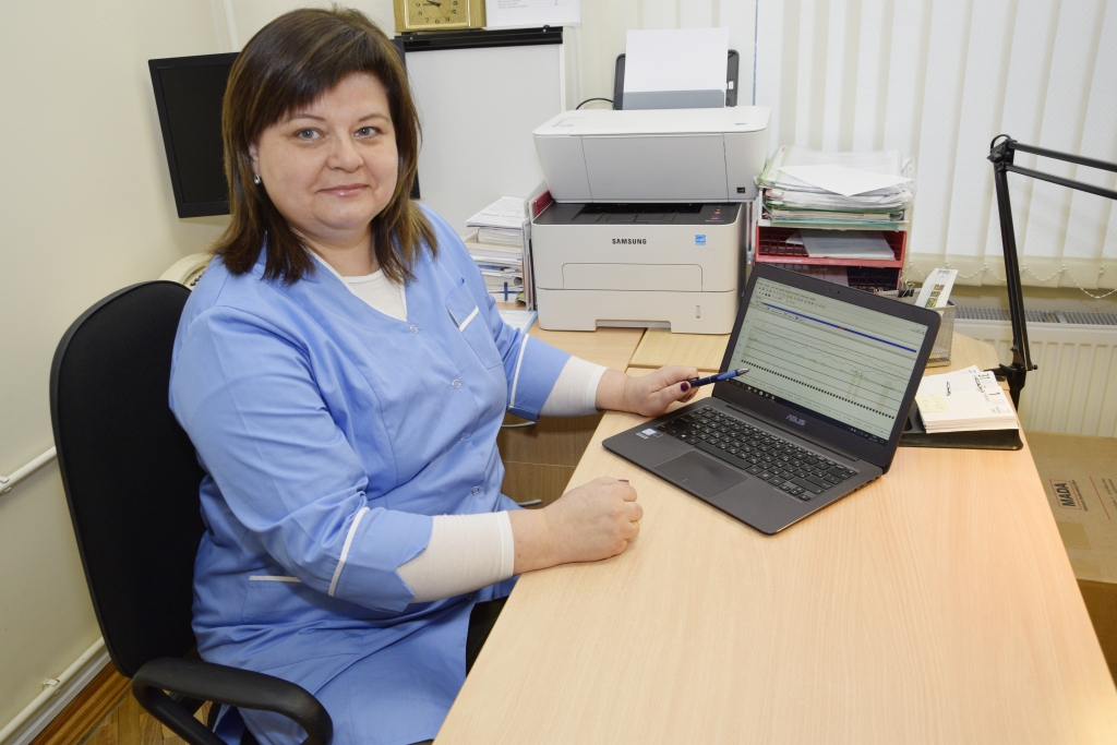 Anda Nodieva, pneimonoloģe, miega slimību speciāliste, pieņem Smiltenē. Plašāka informācija – www.elposim.lv. Viņa uzsver – ja miega apnoju laikus nediagnosticē un neārstē, tas var novest pie būtiskiem veselības traucējumiem.
Autors: Ivars Bogdanovs