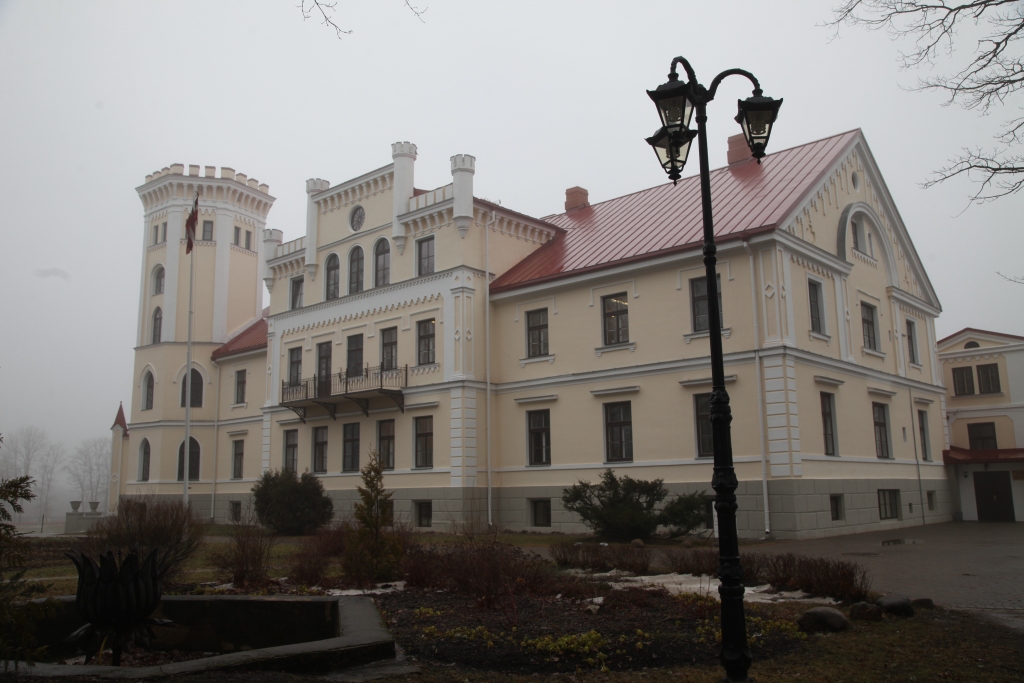 Novadā gatavi uzņemt ceļotājus piecās pilīs un muižās. Katrs akcijas dalībnieks savā ceļotāja kartē saņems zīmodziņu. 
Autors:  Gatis Bogdanovs