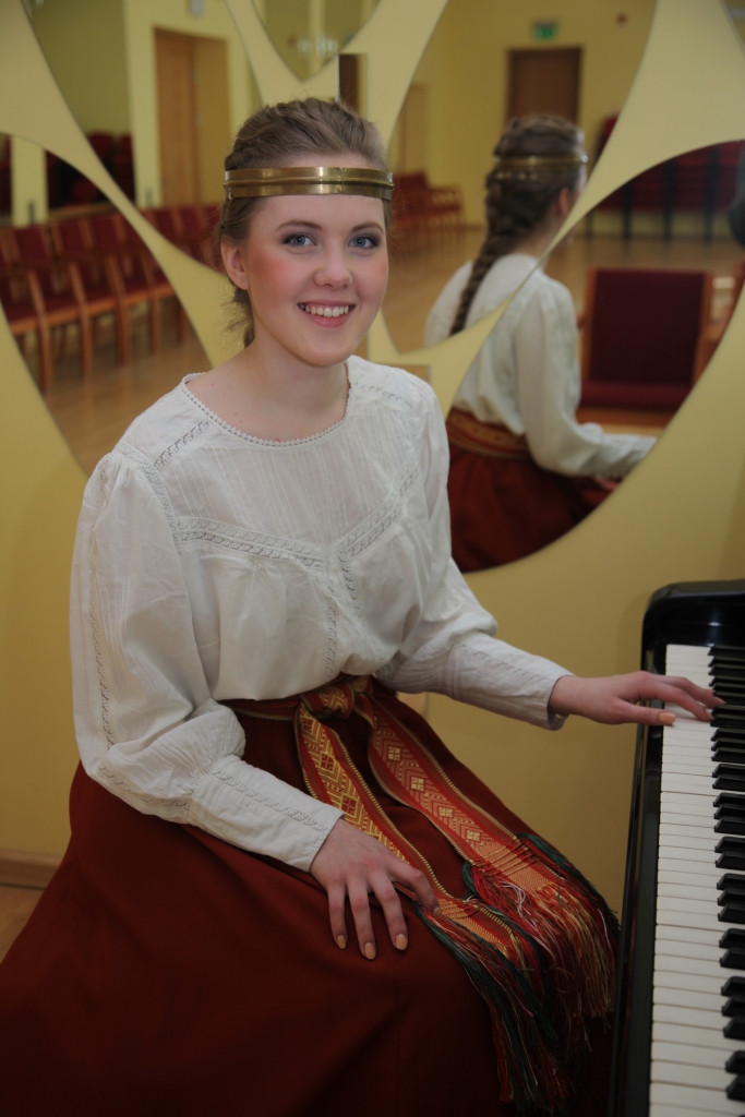 Estere  Graumane ir Druvienas meitene, kas savu nākotni apņēmusies saistīt ar teātri, tāpēc dosies studēt uz Latvijas Kultūras akadēmiju.		
Autors: Gatis Bogdanovs