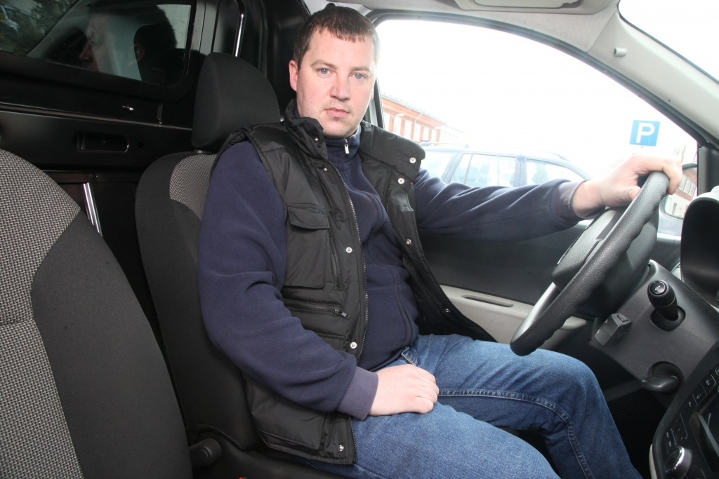 Lauris Mezītis teic, ka ceļš līdz Krievijas “sirdij” aizņem vien nieka 11 stundas un tās ir to vērts, lai redzētu Maskavu ar viņas nebeidzamajām mašīnu straumēm. 	
Autors: Gatis Bogdanovs