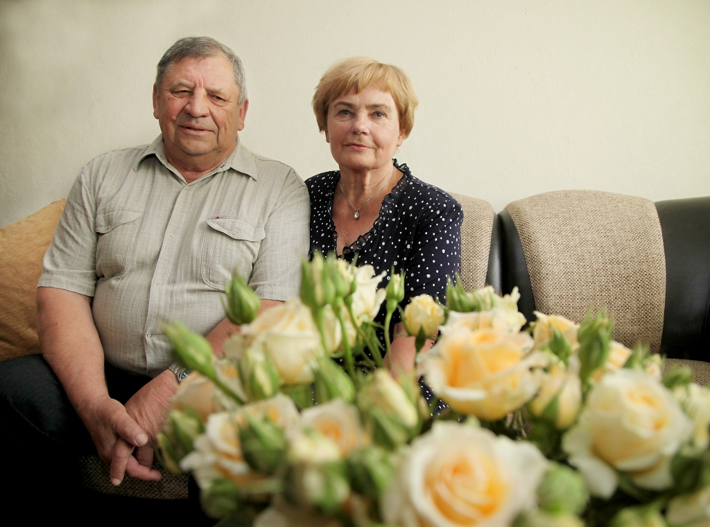 “Mēs visu mūžu viens otram esam bijuši atbalsts,” saka Līga un Jānis Kļaviņi.      
Autors: Gatis Bogdanovs