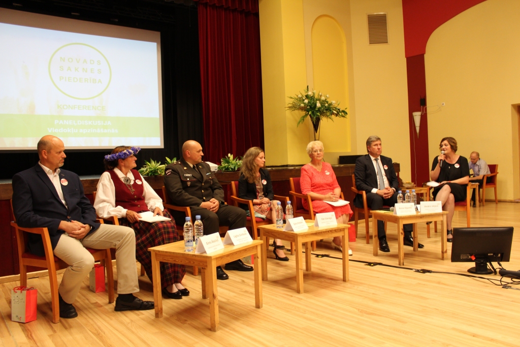 Kas mums katram ir Gulbenes novads - punkts kartē vai lidlauks? Atbilde uz to tika meklēta arī konferences diskusiju sadaļā. Skaidrs bija viens - ja pašvaldība būs atvērta sabiedrībai un otrādi, soli pa solim tiks veicināta arī novada attīstība. 
Autors: Jana Igaviņa