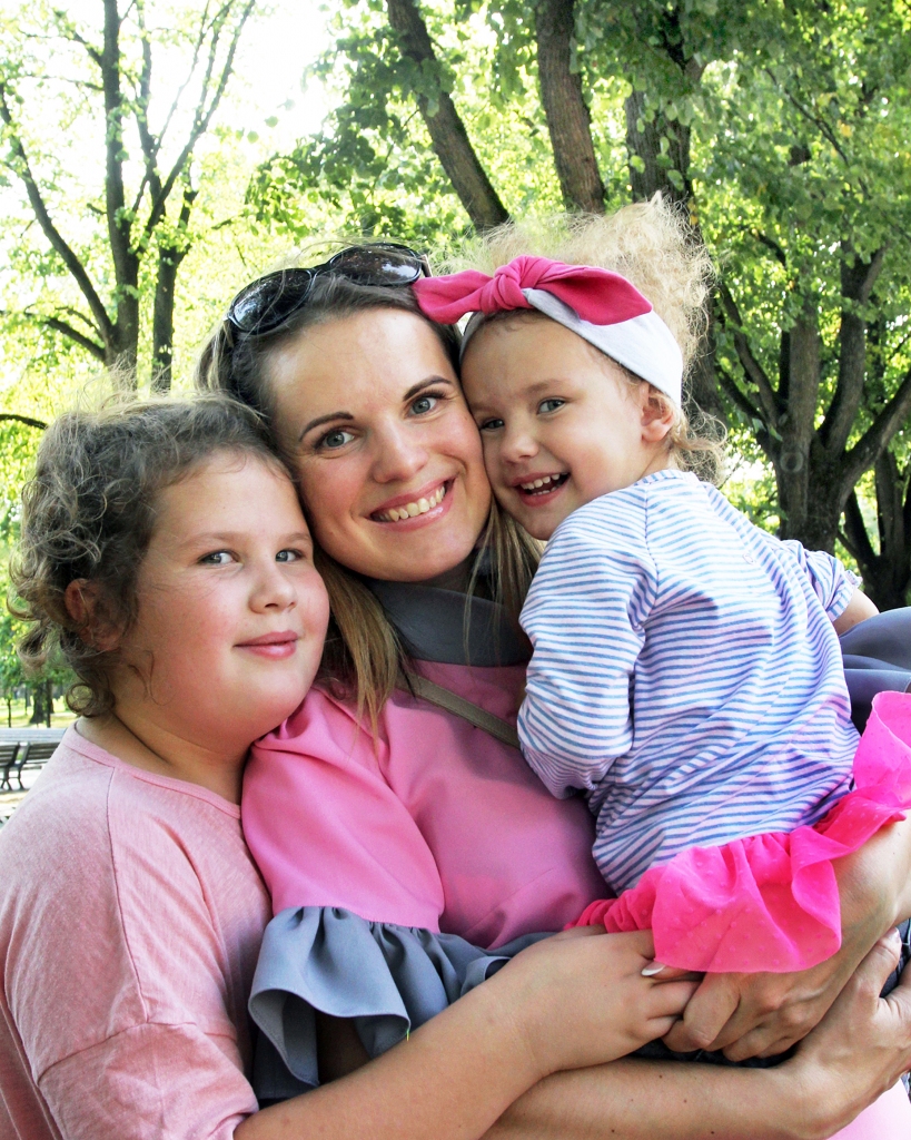 Bērni motivē atrast dzīvei otro, trešo, ceturto elpu! Zane ir laba māte saviem bērniem, un viņi to novērtē. Šajā ģimenē visi iemācījušies savstarpējas lološanas valodu.
Autors: no personiskā arhīva