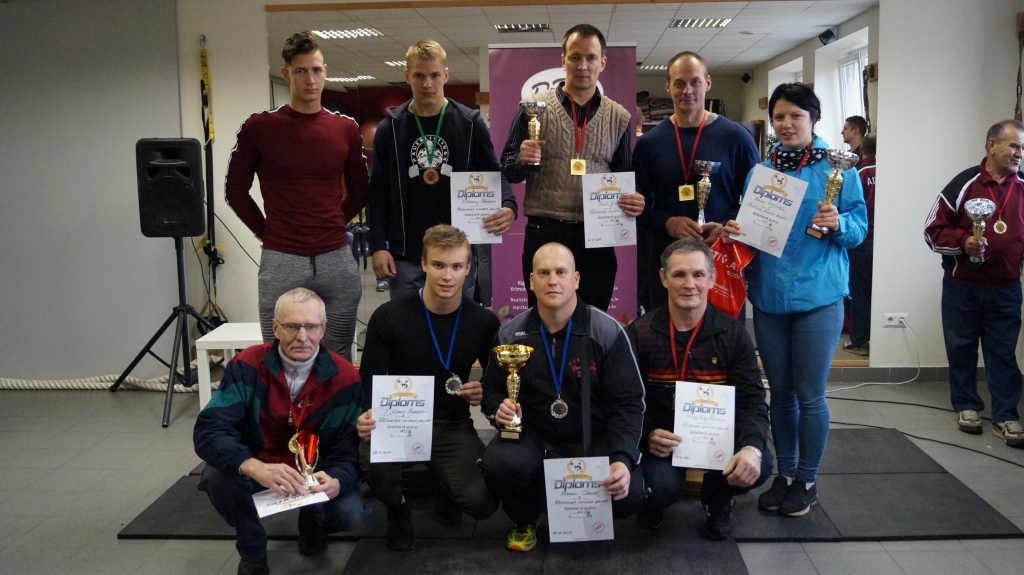 Komandas “Gulbenes K.S.P.” atlēti startēja ļoti labi. Ir atgriezušies vecie, kā arī ir pievienojušies jauni atlēti.
Autors: no personiskā arhīva