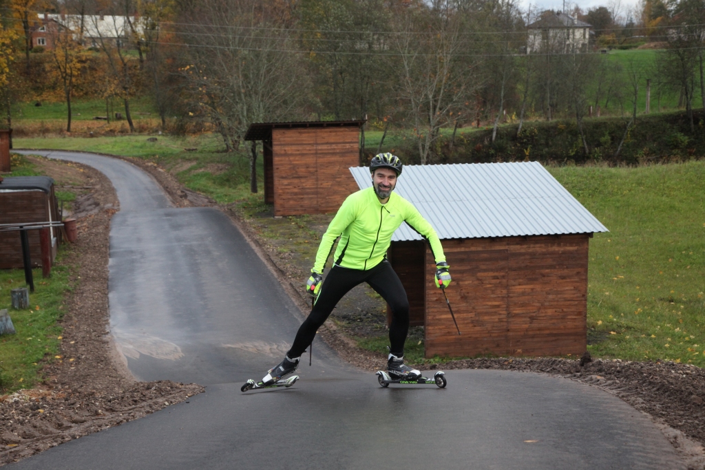 Testa braucienu rollerslēpošanas trasē veic Edgars Gargurnis.
Autors: Gatis Bogdanovs