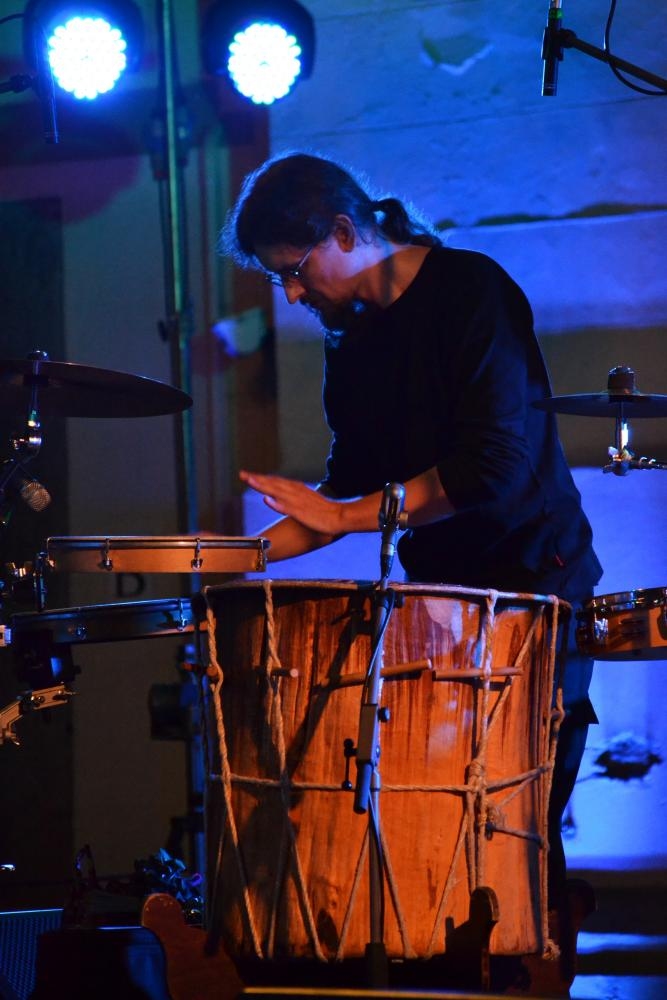 Lizuma kultūras namā 16.novembrī pulksten 18.00 notiks nodarbība “Bunguraksti. Kas tas ir?”, kuru vadīs perkusionists Mikus Čavarts. 
Autors: publicitātes foto