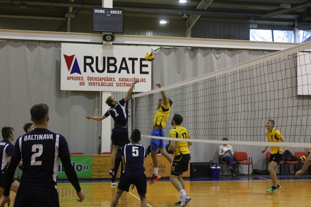Sīvākā cīņa Gulbenē norisinājās Lejasciemam ar Baltinavas volejbolistiem.
Autors: Ziedonis Lazdiņš