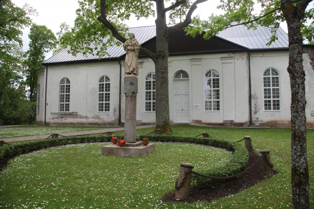 Autors: no “Dzirksteles” arhīva